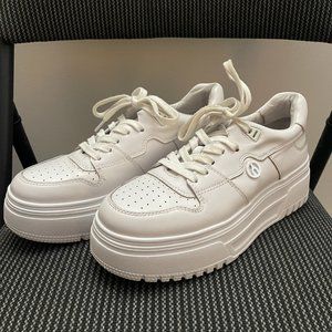 Wishbone Lucy White Platform Women Leather Sneakers Size US 8